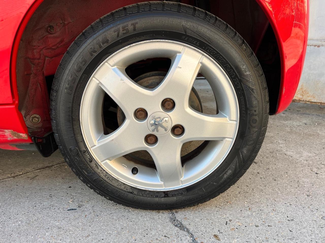 Peugeot 107 1.0 68CV 5p. Allure