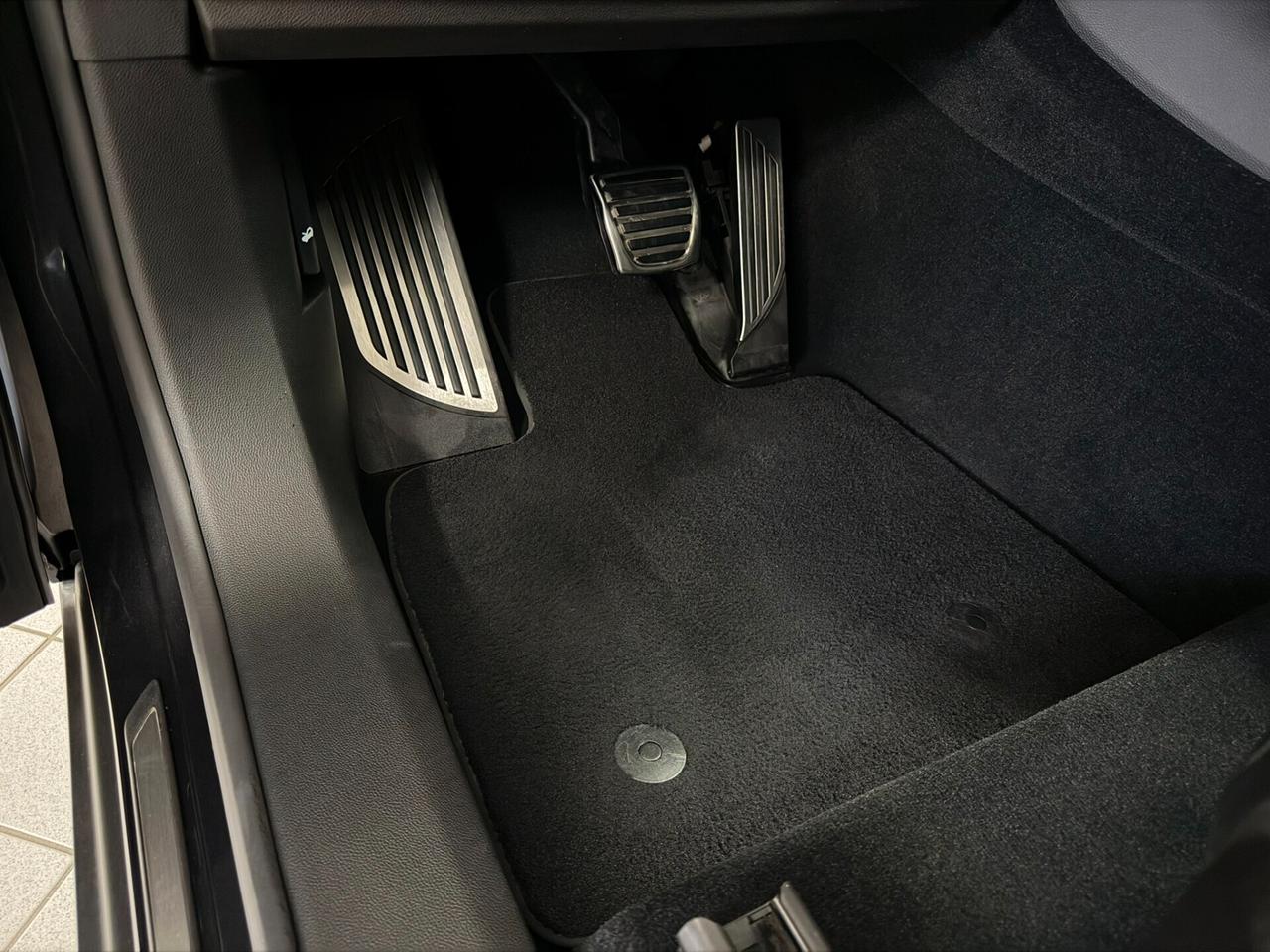 Alfa Romeo Stelvio 2.0 T 200 CV SPRINT CERCHI 19" AT8 Q4 TAGLIANDATA