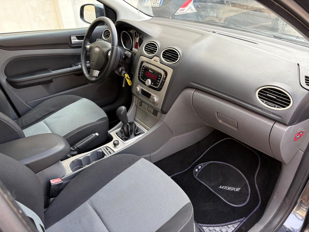 Ford Focus 1.6 GPL solo 13000km