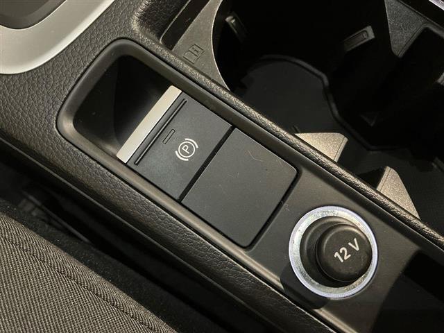AUDI Q3 35 2.0 tdi Business Advanced s-tronic