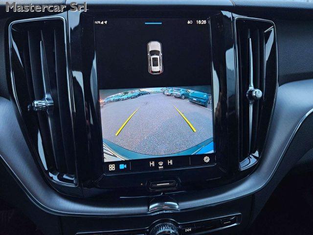 VOLVO XC60 XC60 II 2022 2.0 b4 Momentum Pro auto - GG102RJ