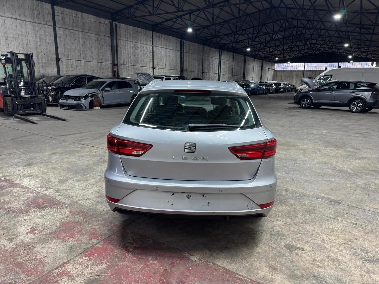 SEAT Leon ST 1.6 tdi 115cv FURTO PARZIALE