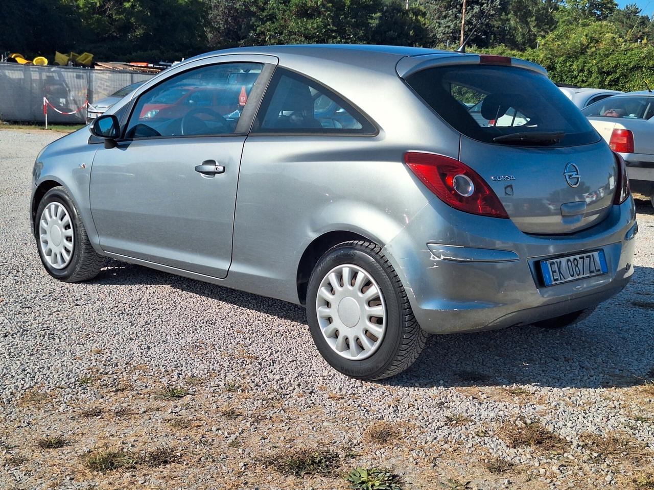 Opel Corsa 2013 1.2 85CV 3 porte GPL €5 24/25€ FA 450KM OCCASIONE