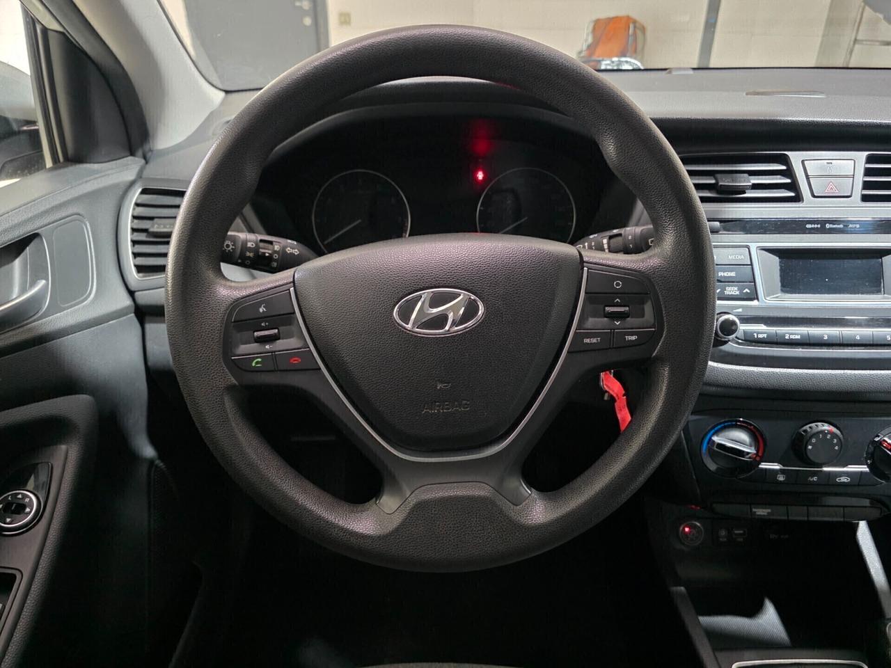 Hyundai i20 1.2 B/GPL SCADENZA BOMBOLE 2036 EURO 6 NEOPATENTATI