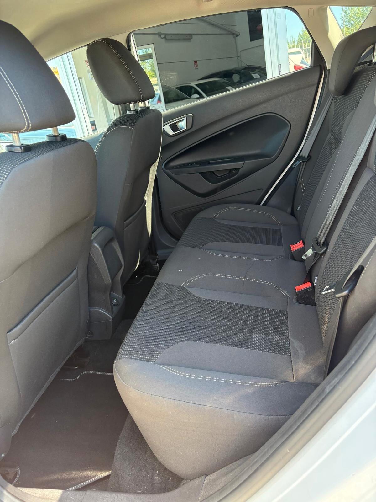 Ford Fiesta 1.5 TDCi 75CV 3 porte Black & White Edition