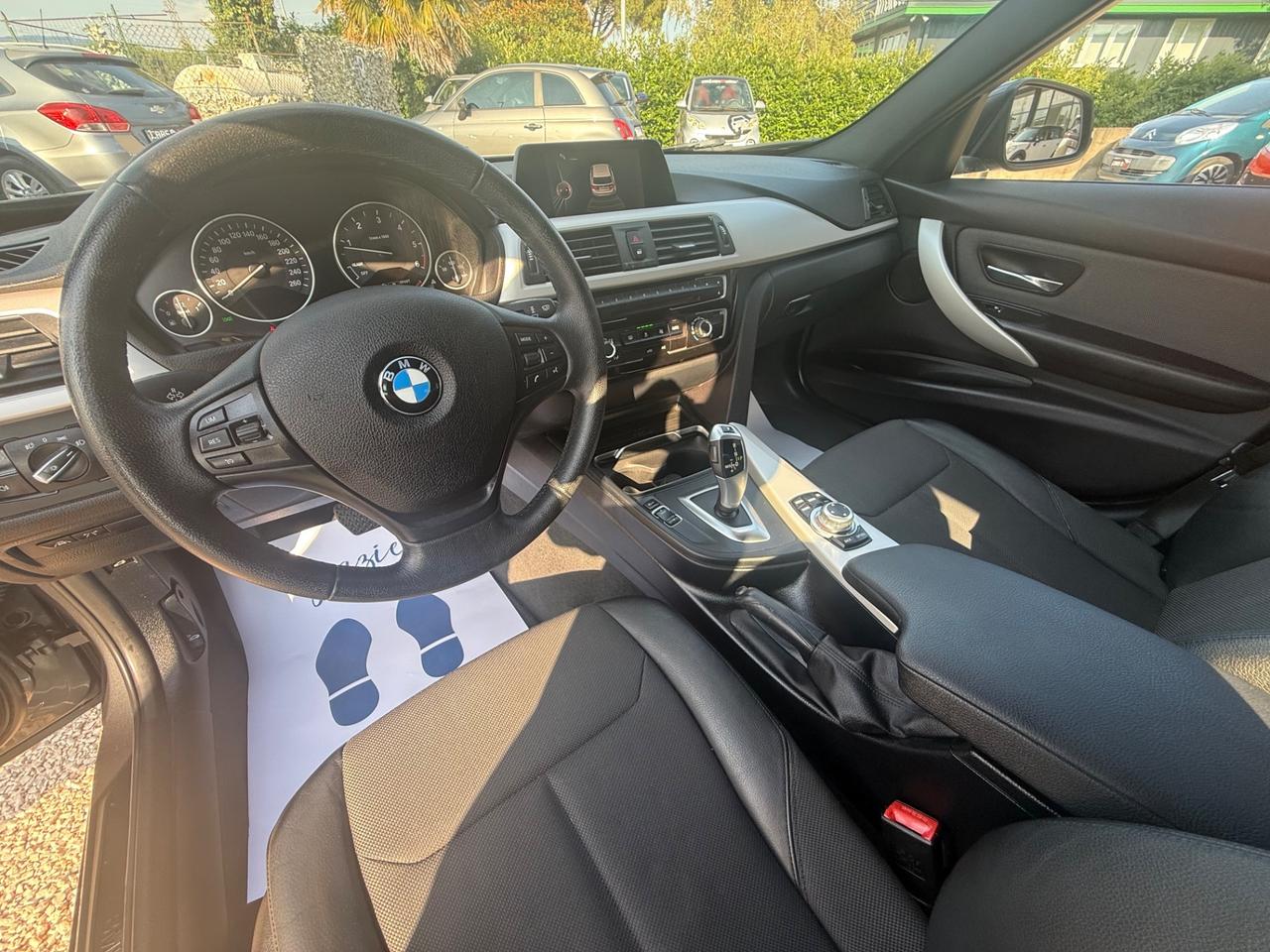 Bmw 318 318d Touring Business Advantage aut.