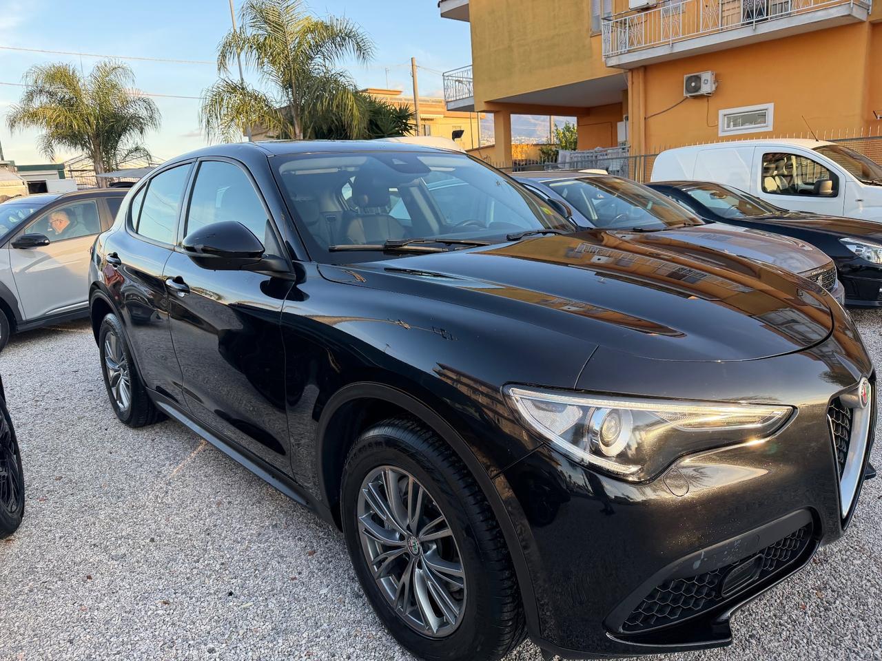 Alfa Romeo Stelvio 2.2 Turbodiesel 190 CV AT8 Q4 Business