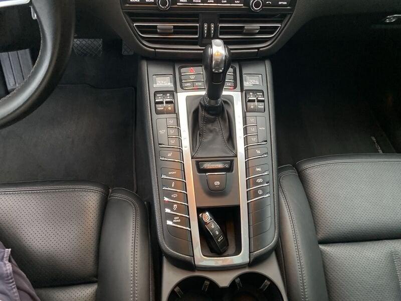Porsche Macan 2.0 245 CV