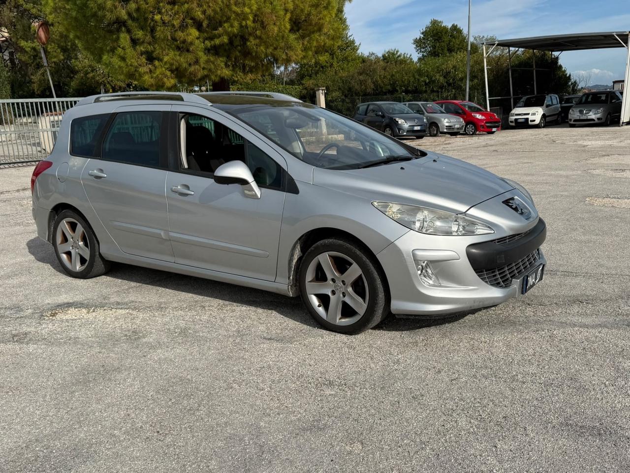 Peugeot 308 sw 1.6 HDi tetto panoramico NEOPATENTATO
