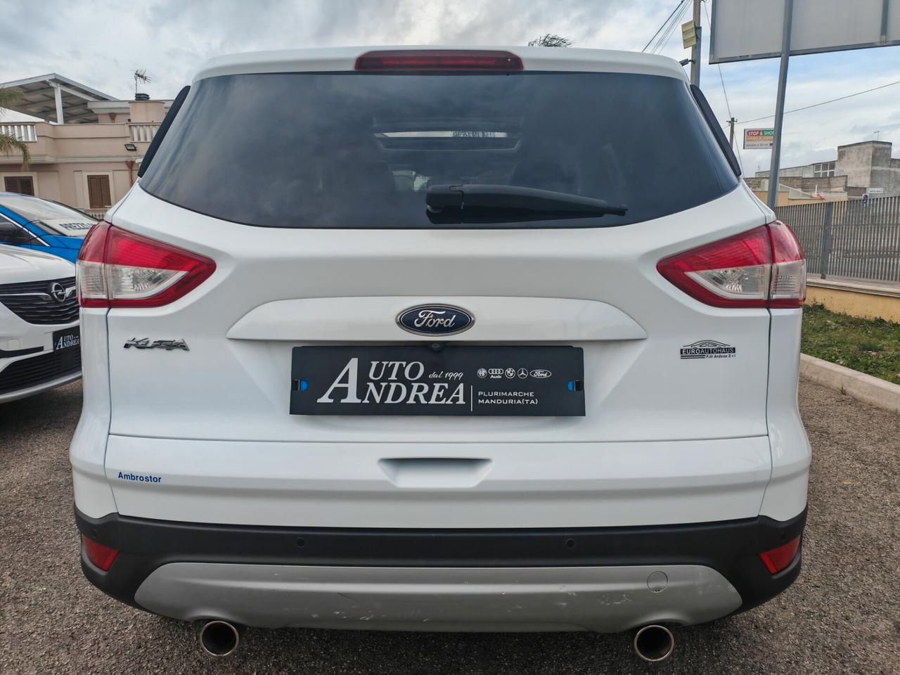 Ford Kuga 2.0 TDCI tetto navig cam pelle 2013