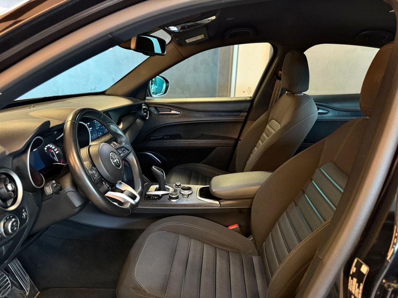 Alfa Romeo Stelvio 2.2 Turbodiesel 160 CV AT8 RWD Business