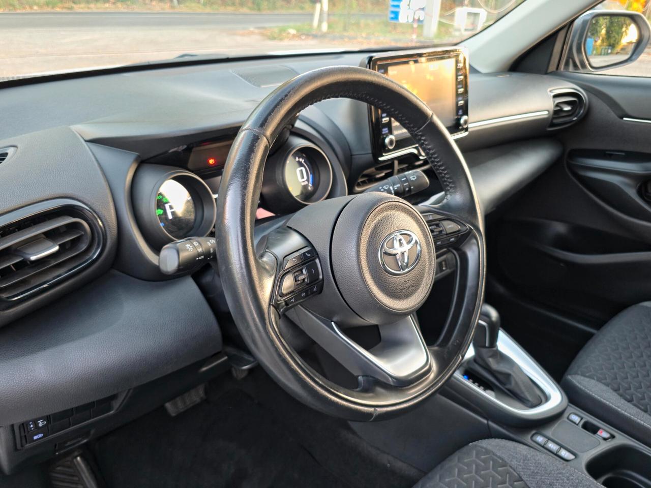 Toyota Yaris Cross 1.5 Hybrid 5p. E-CVT Business E6 Automatica NEO 2022