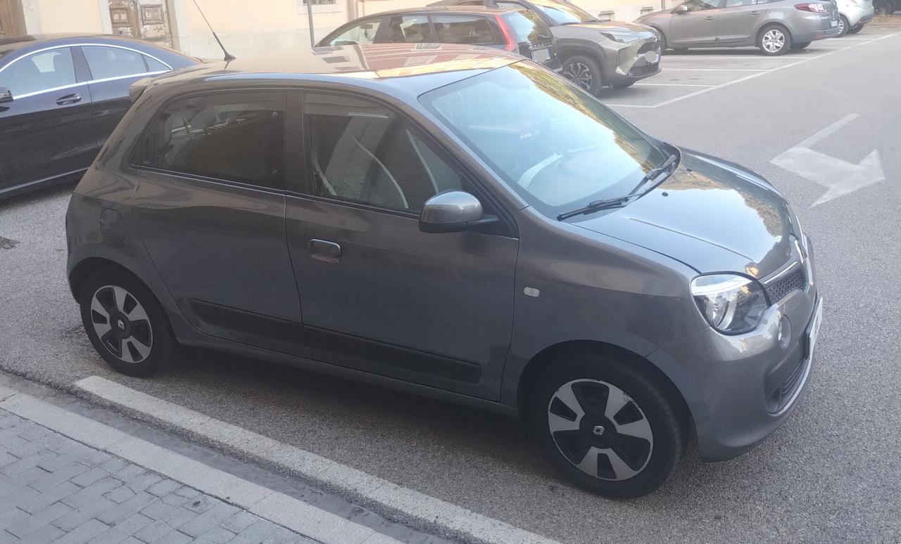 Renault Twingo SCe EDC Lovely