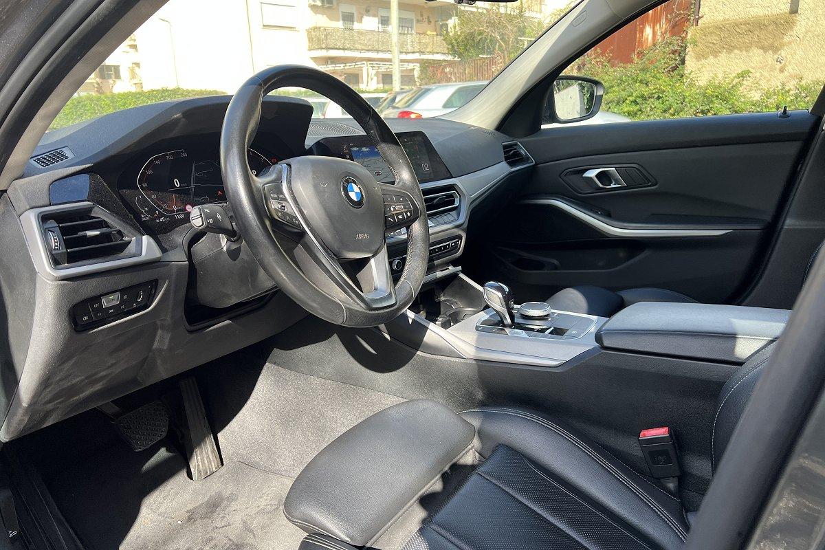 BMW 318d 48V Business Advantage