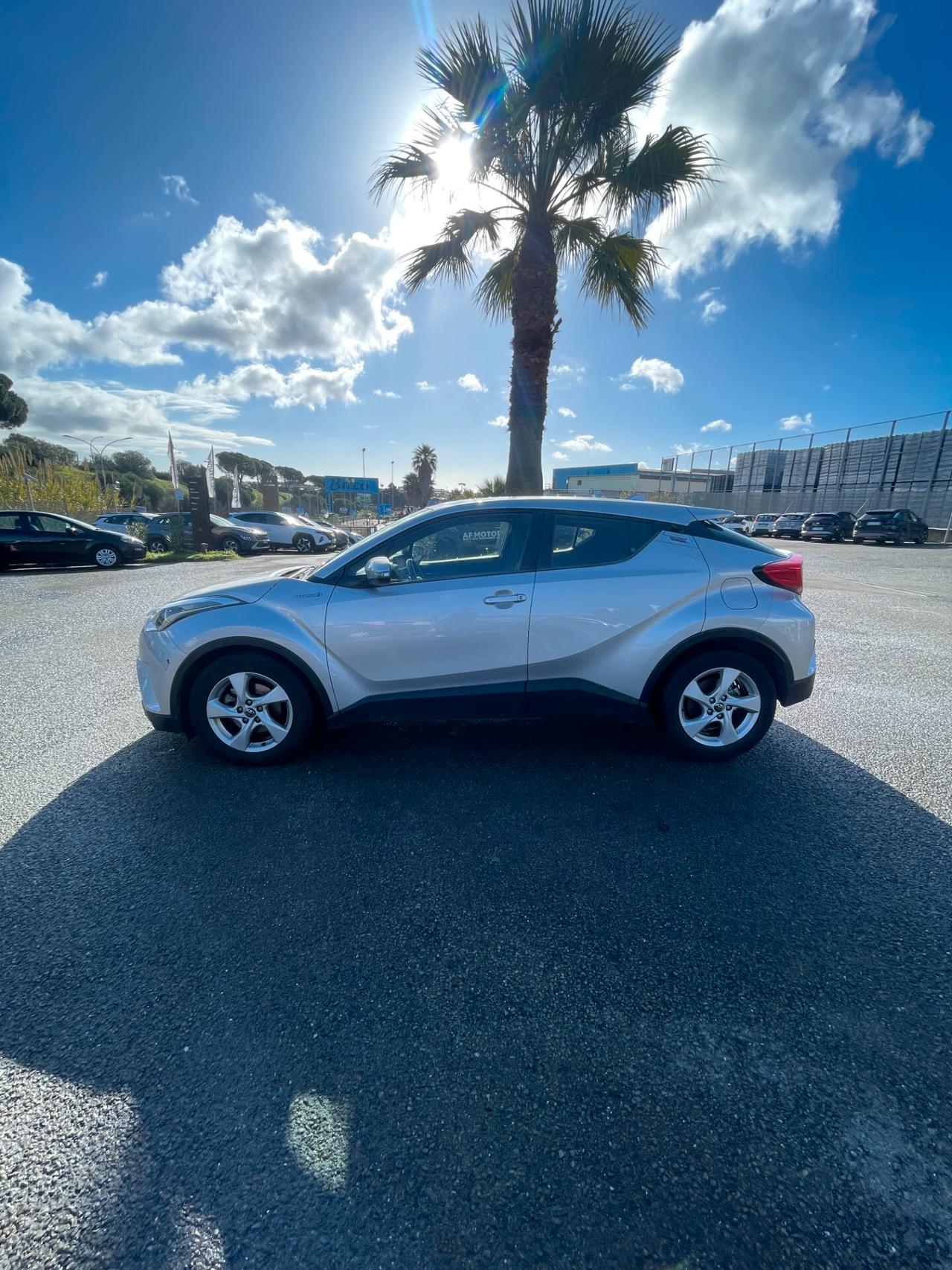 Toyota C-HR 1.8 Hybrid E-CVT Active