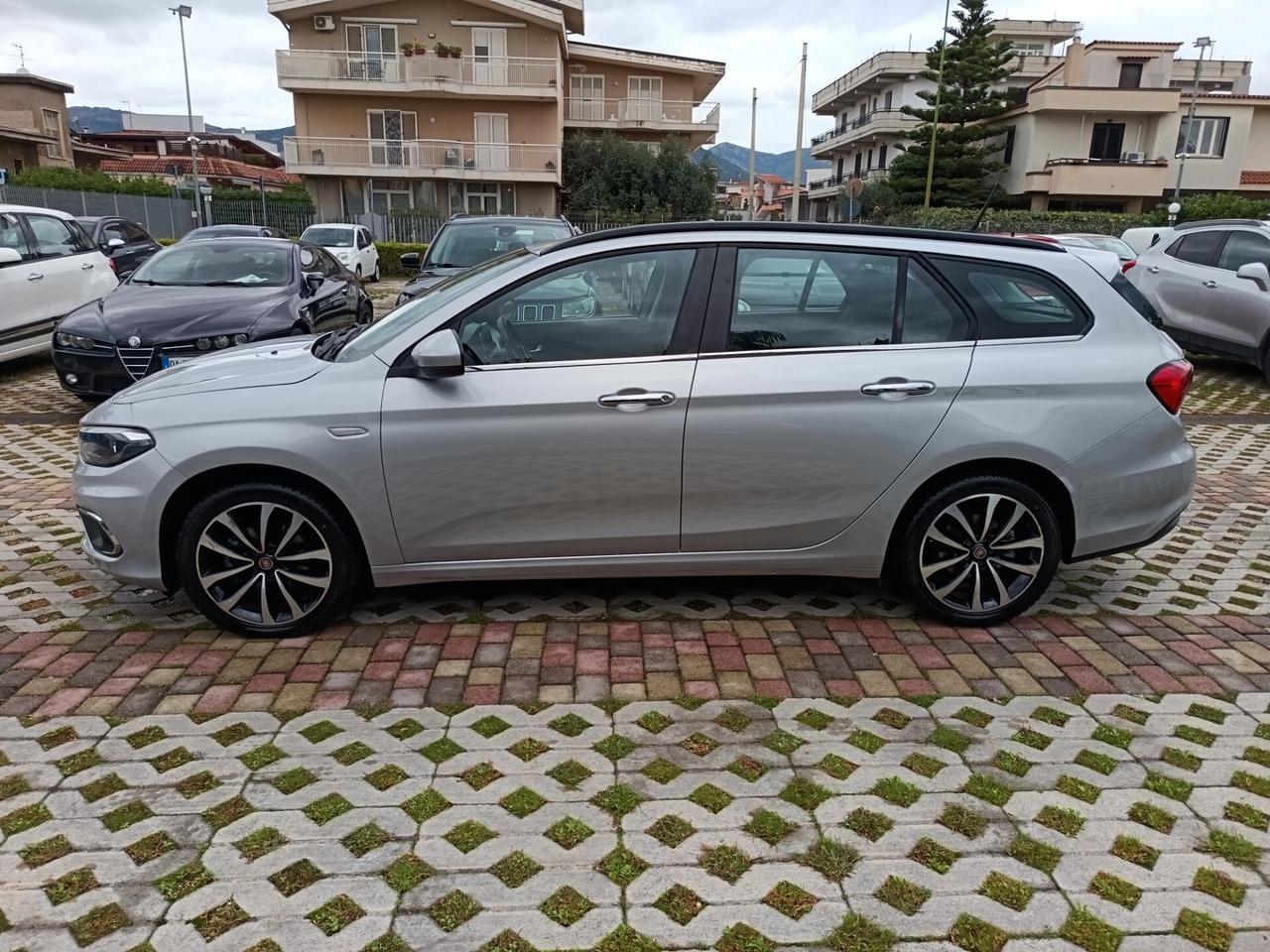 Fiat Tipo 1.6 Mjt S&S DCT SW Lounge