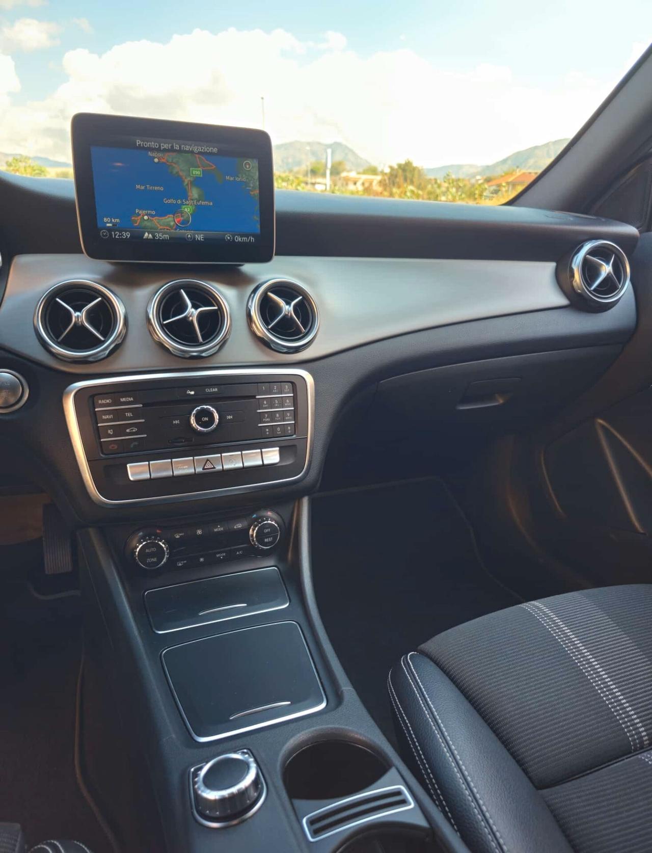 Mercedes-benz GLA 200 d Automatic 4Matic Premium