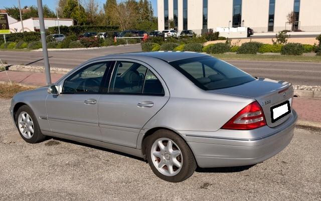Mercedes-benz C 200 UNICO PROPRIETARIO
