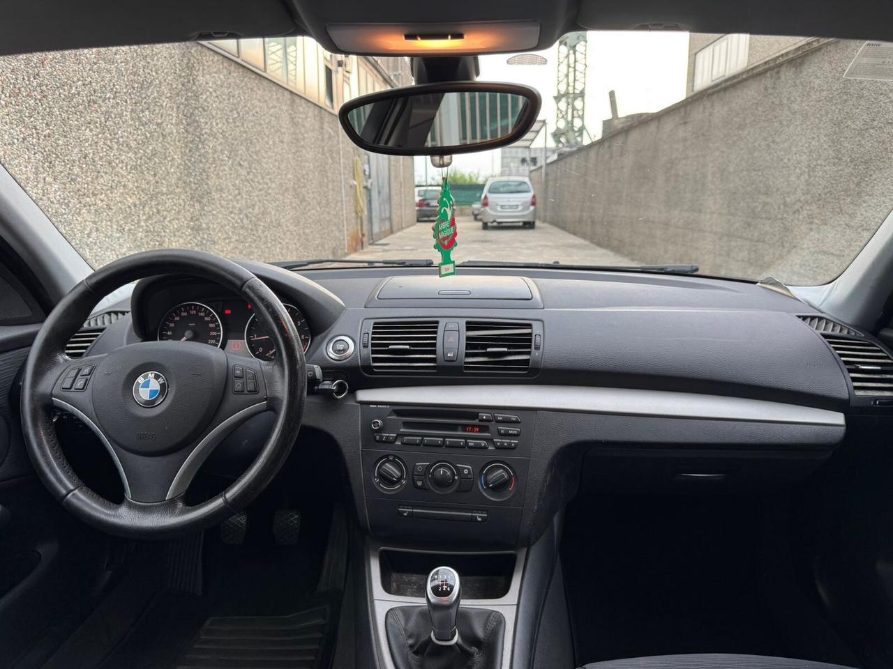 BMW 116i 1.6 BENZINA EURO4 85KW 5P Eletta