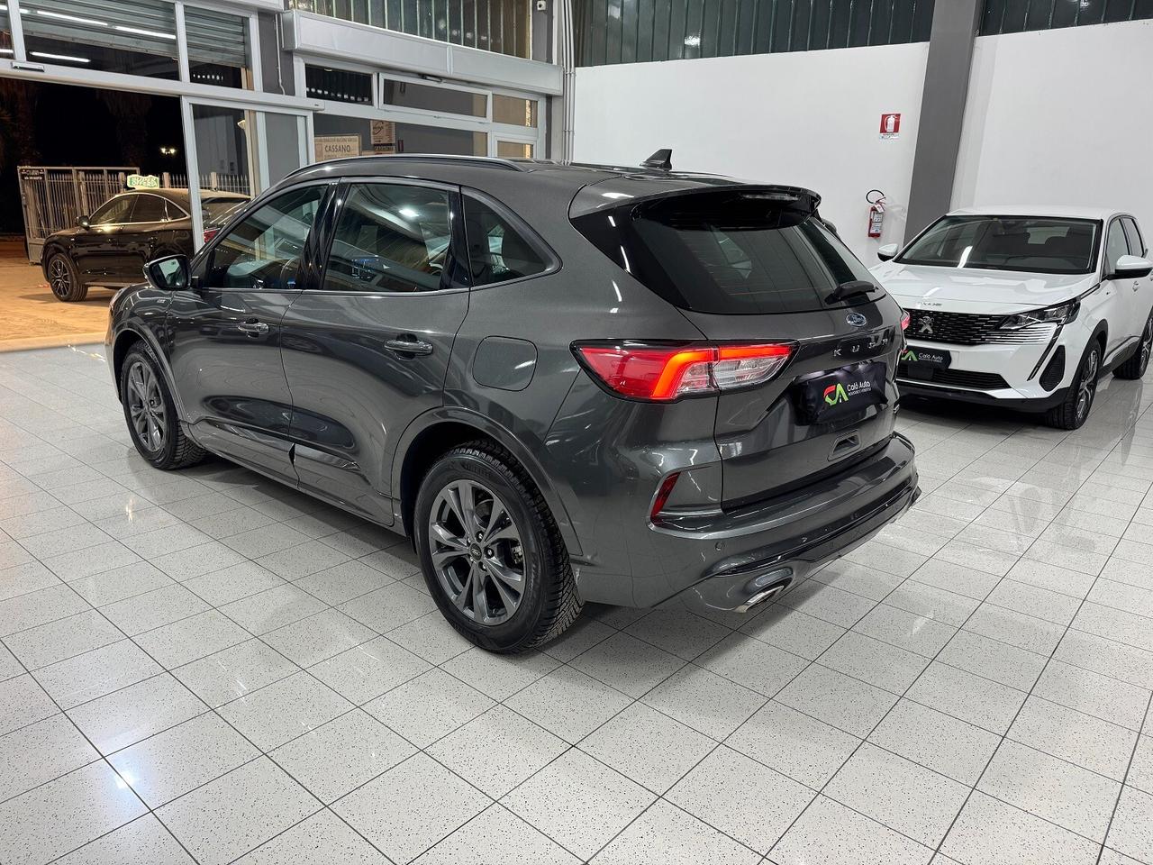 Kuga Full Hybrid 190CV ST-Line COME NUOVA