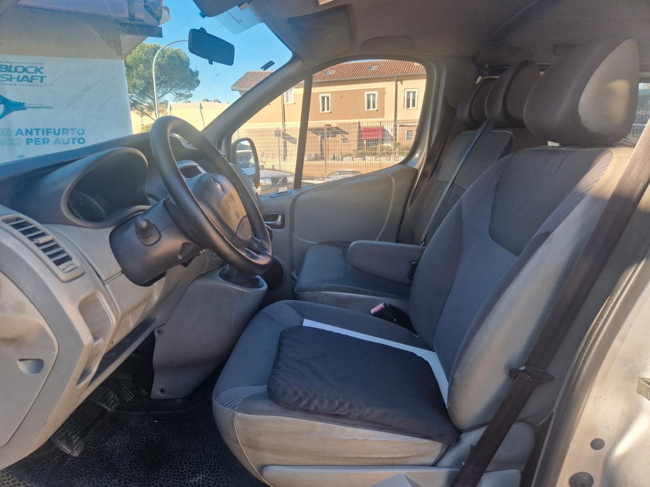 Renault Trafic T29 2.0 dCi/115 PC-TN Passenger Confort