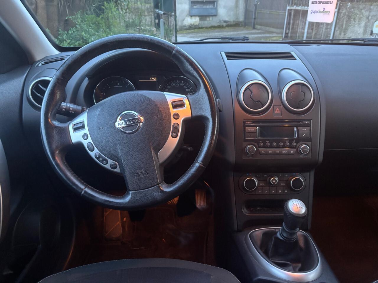 NISSAN QASHQAI 1.5 dCi Tekna 7p - 2011