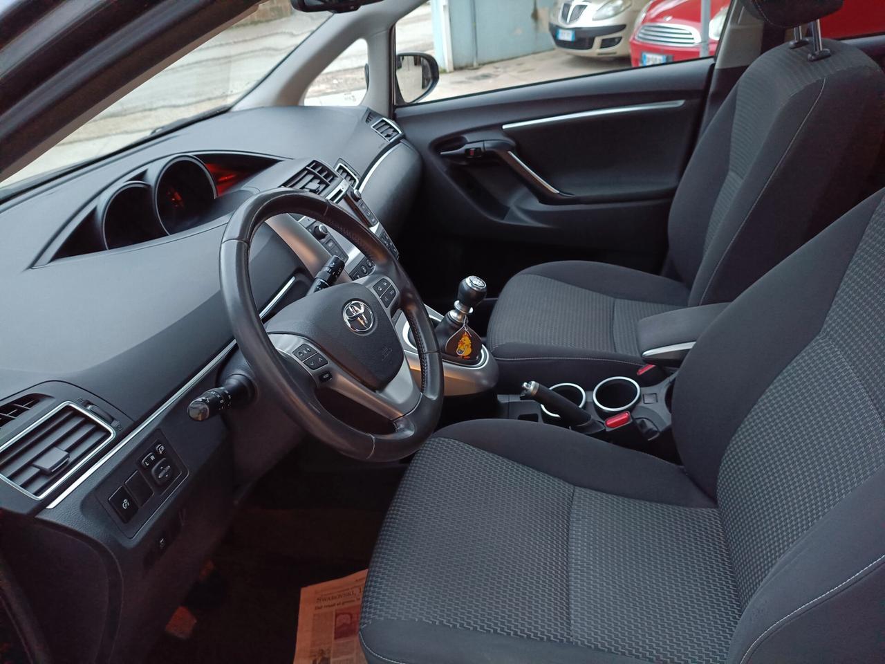 Toyota Verso 1.6 D-4D Style