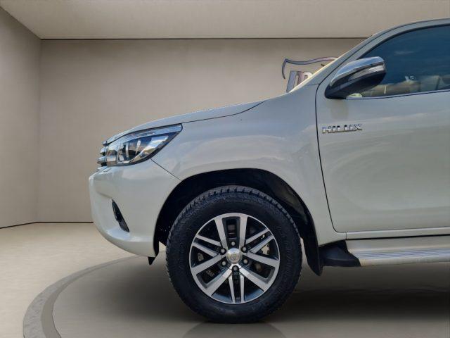 TOYOTA Hilux 2.4 D-4D A/T 4WD 4 porte Double Cab Executive