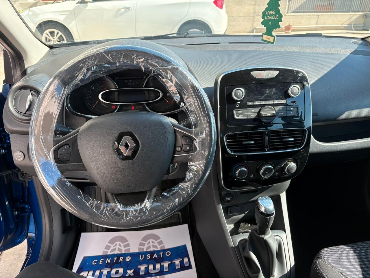 Renault Clio TCe 12V 90 CV GPL 5 porte Moschino Intens