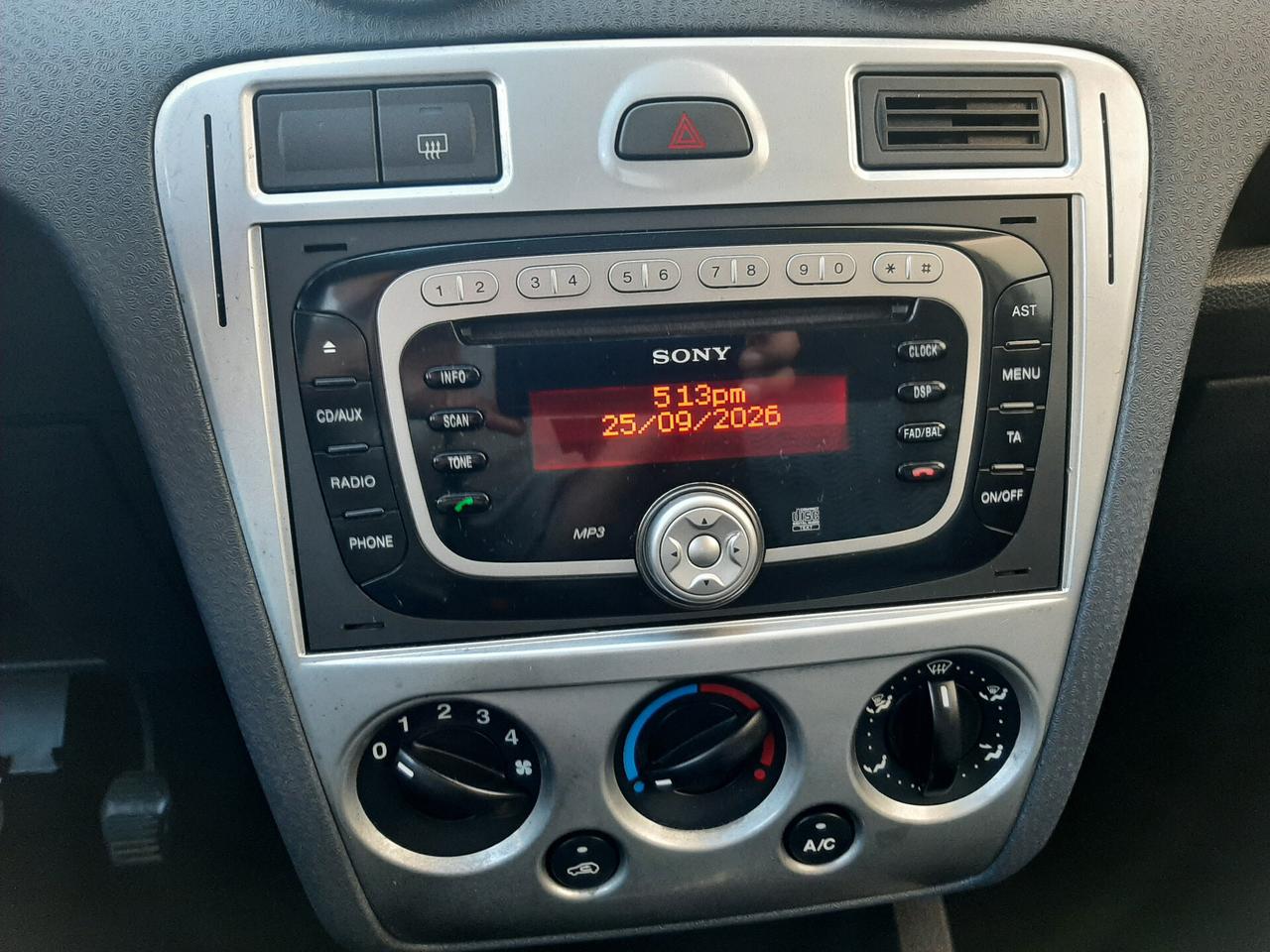 Ford Fusion 1.4 16V 5p. Titanium