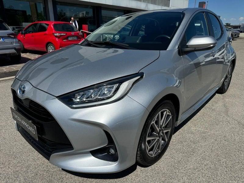 Toyota Yaris Hybrid Trend MY22