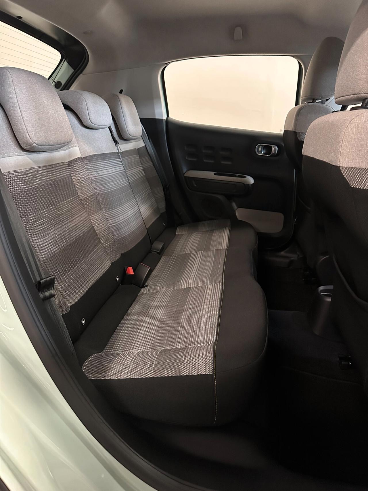 Citroen C3 1.2 Shine 82cv - Neopatentati unicoPro