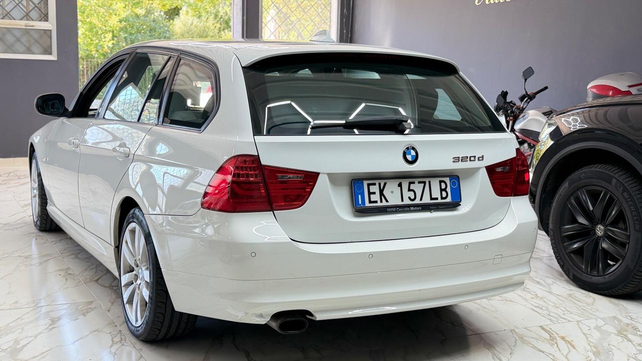 Bmw 320 320d cat Touring Attiva
