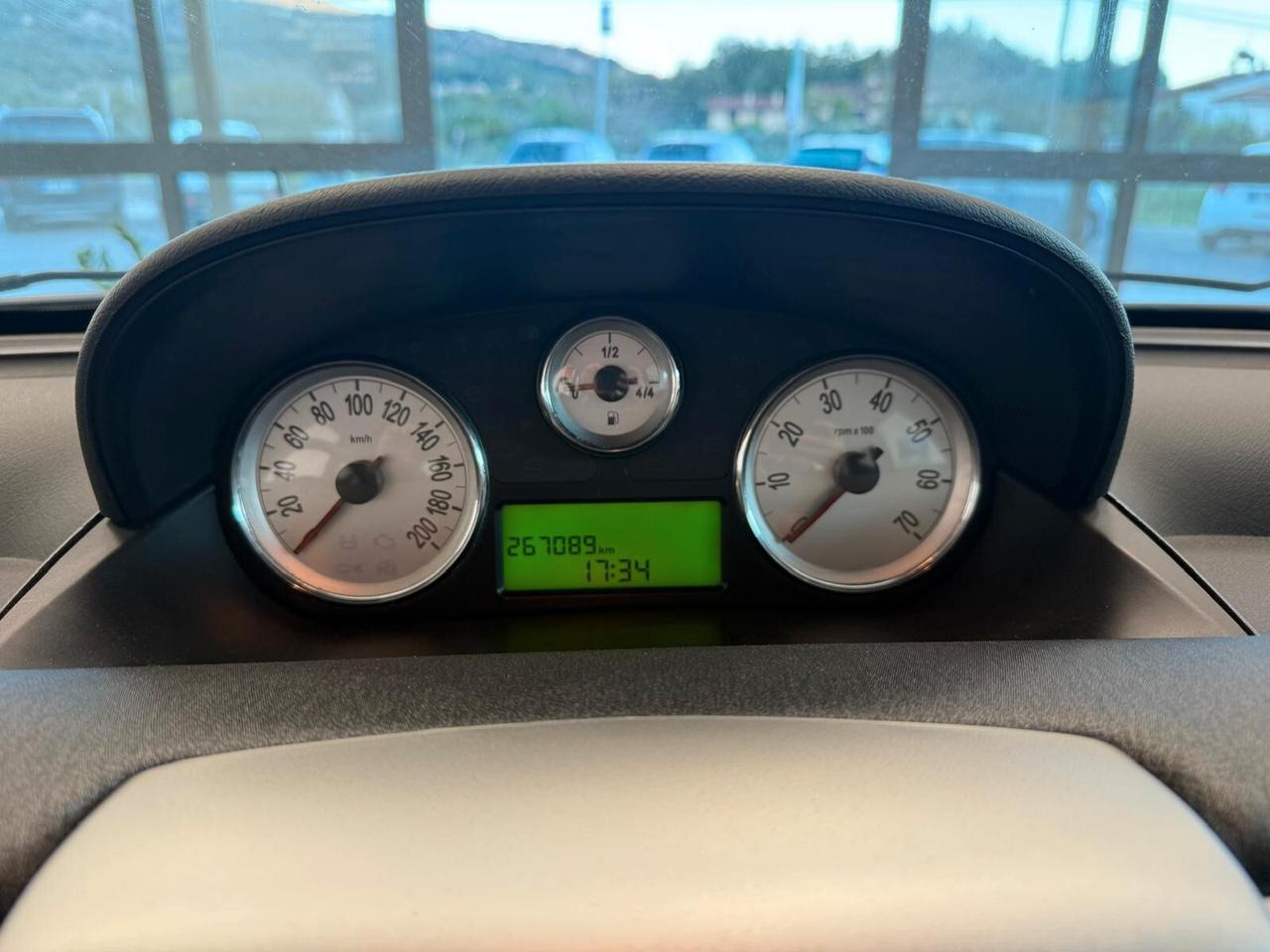 Lancia Ypsilon 1.2 69 CV Unyca