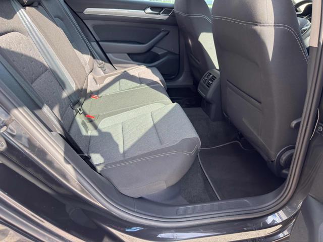 VOLKSWAGEN Passat Variant 2.0 TDI SCR 122 CV EVO DSG Business