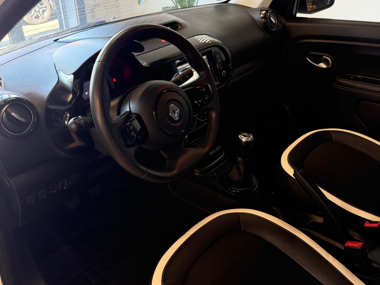 Renault Twingo SCe 65 CV Urban Night