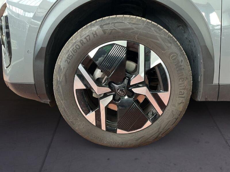 Peugeot 2008 II 2023 1.2 puretech Allure s&s 130cv eat8