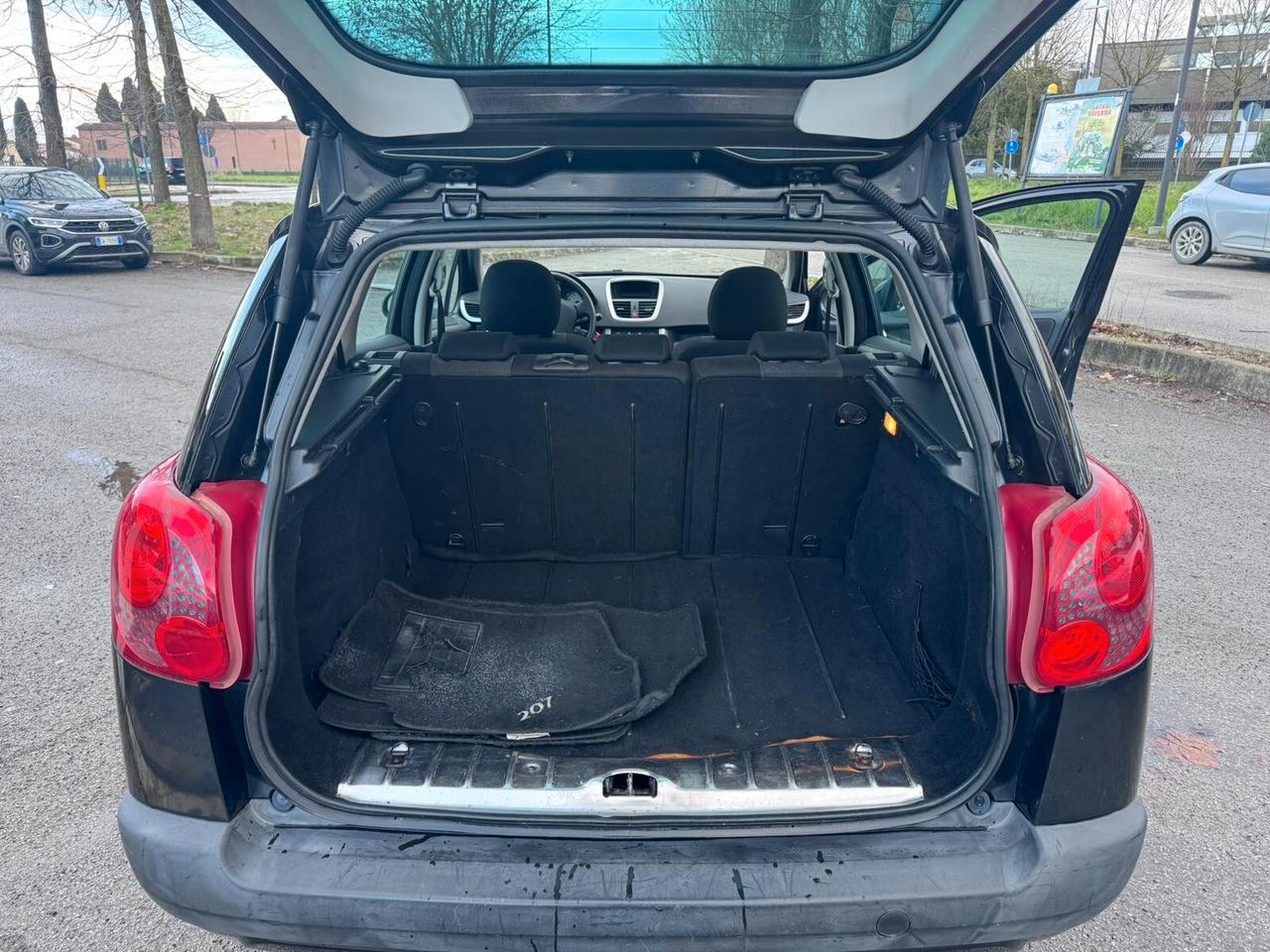 Peugeot 207 1.4 VTi 95CV SW XS Ciel