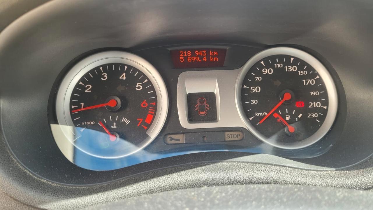 RENAULT Clio 1.2 GPL 75 CV *Neopatentati