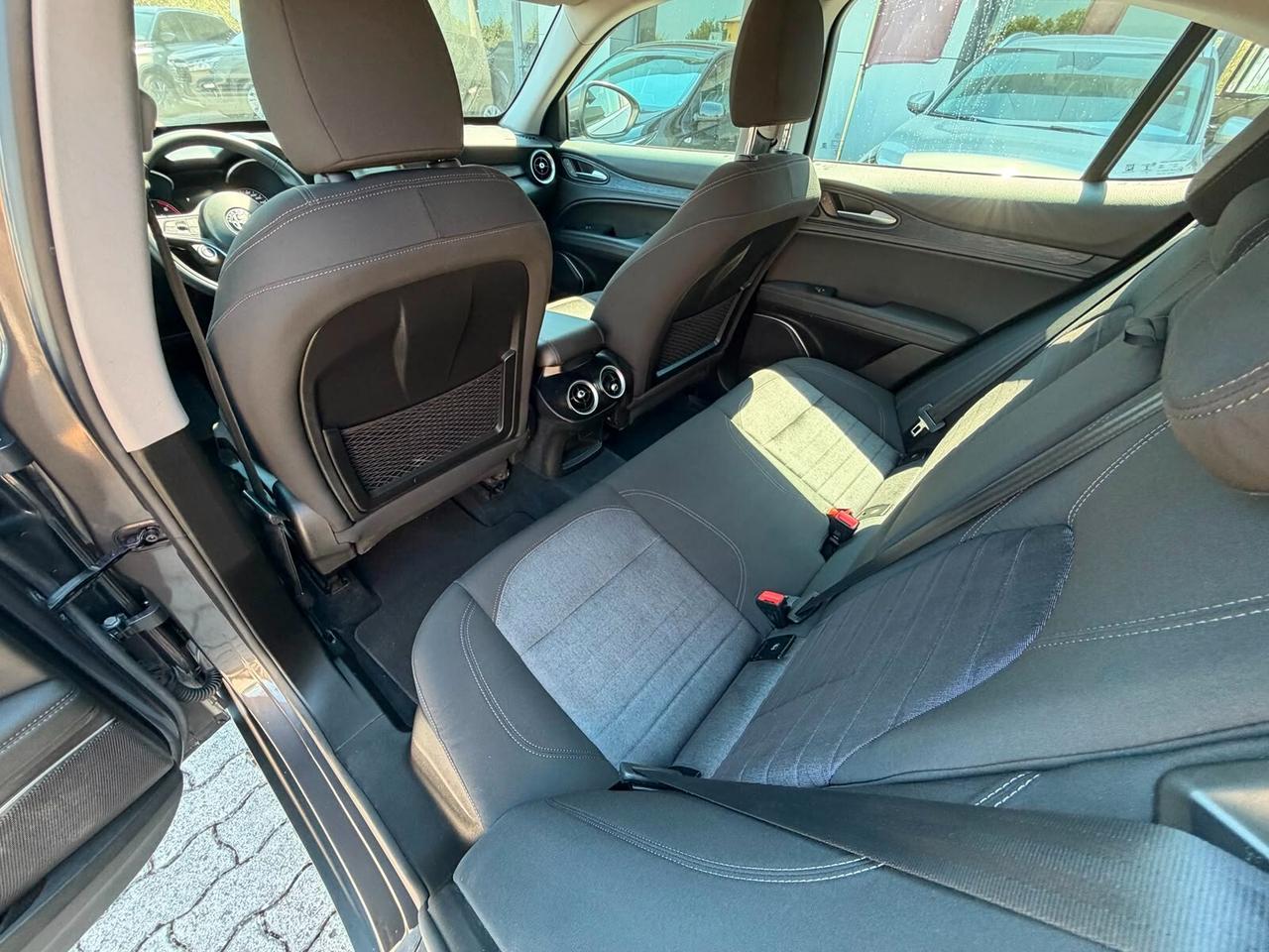 Alfa Romeo Stelvio 2.2 Turbodiesel 190 CV AT8 RWD Business