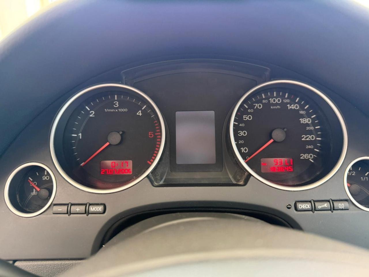 Audi A4 2.0 TDi CABRIO 2009