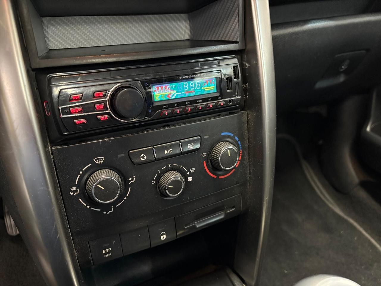 Peugeot 207 1.6 8V HDi 112CV CC Féline