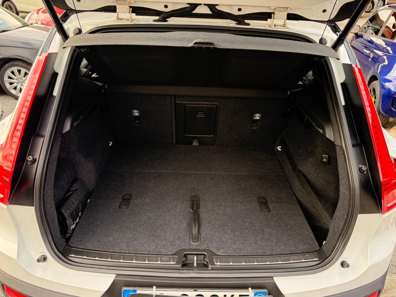 XC40 D4 AWD Geartronic R-design-unipro-