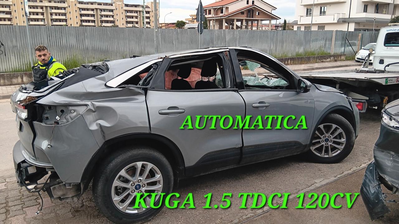 Ford Kuga incidentata sinistrata mondialcars 022