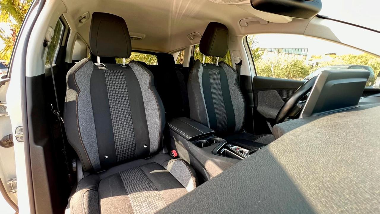 Peugeot 3008 1.6 BlueHDi 120 CV Business