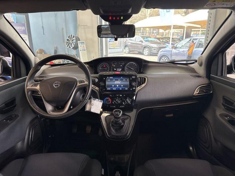 Lancia Ypsilon 1.0 HYBRID GOLD S&S 70CV