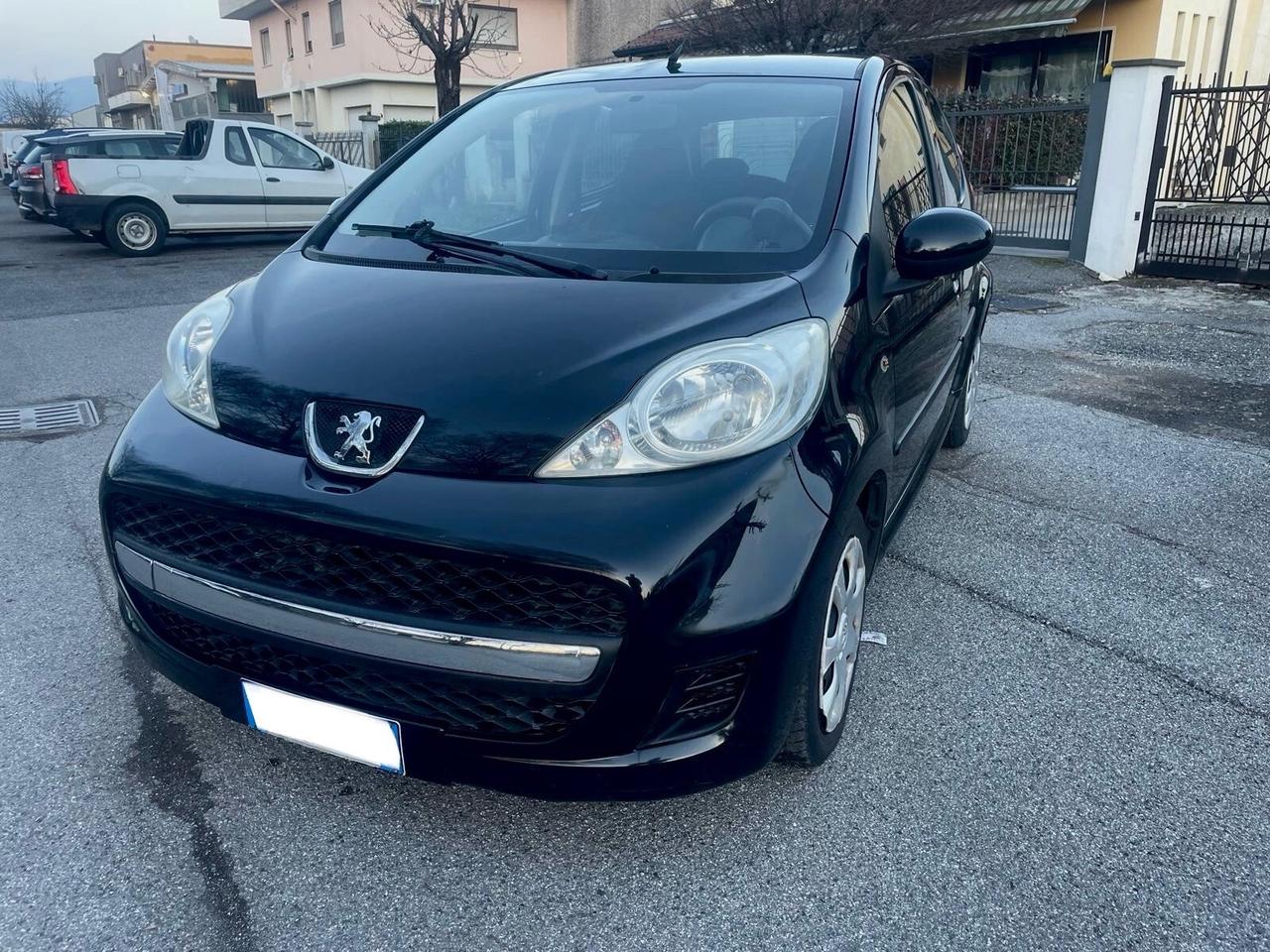 Peugeot 107 1.0 68CV 5p. Desir PER Neopatentati