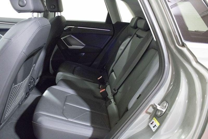 Audi Q3 Q3 40 TDI quattro S tronic Business Advanced