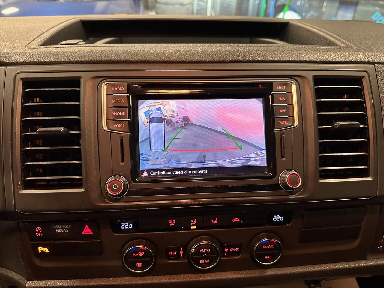 VOLKSWAGEN CAREVELLE 2.0 TDI DSG 150 CV 8 POSTI