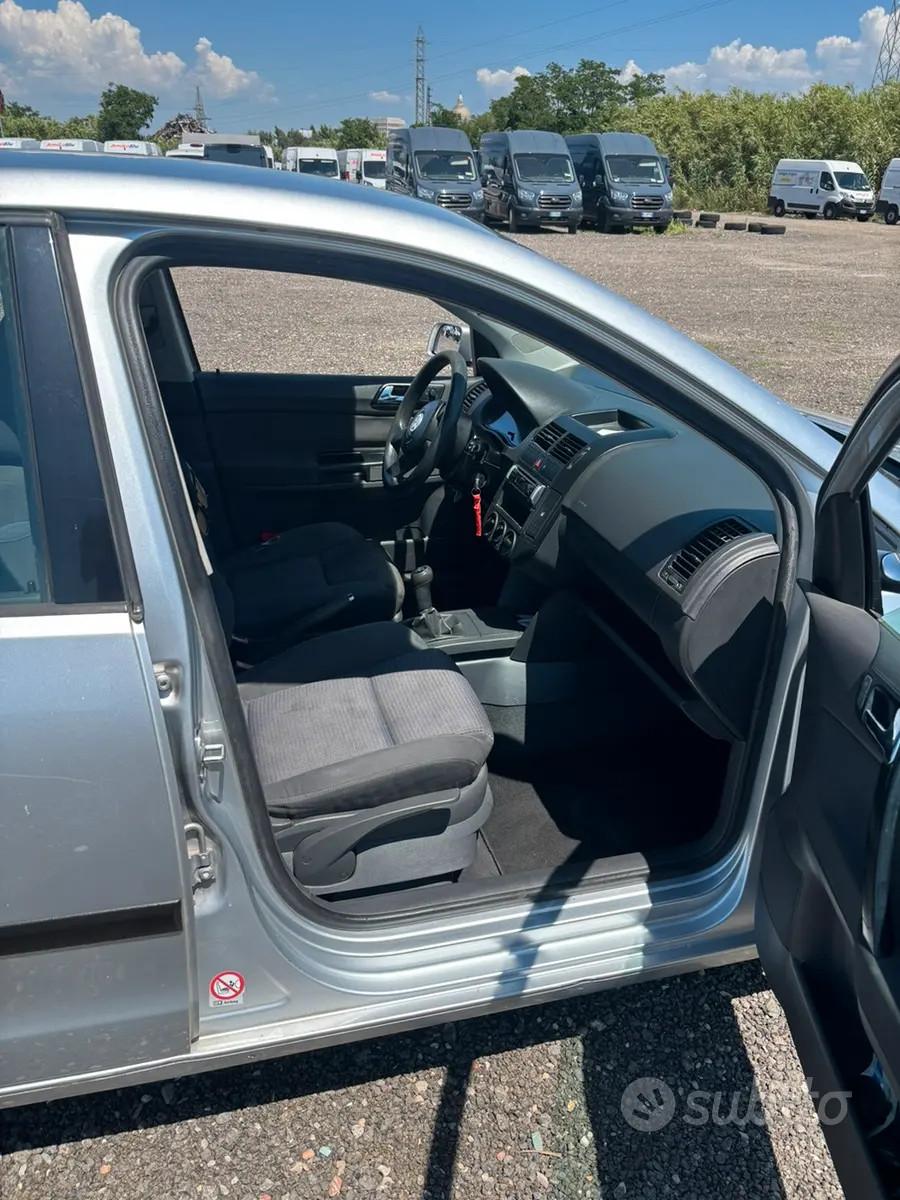 Volkswagen Poli 1.4 16v